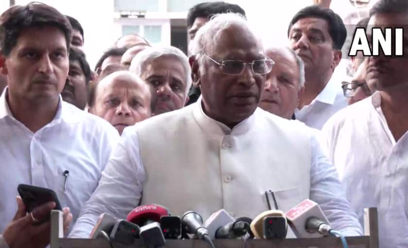 Congress president poll: Mallikarjun Kharge files nomination, says &#039;fighting for big change&#039;