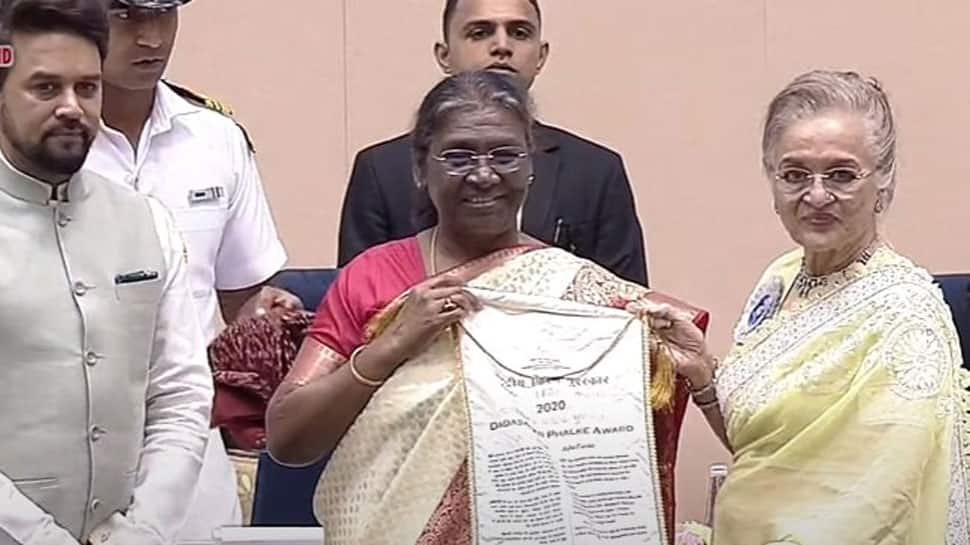 Veteran actress Asha Parekh receives Dada Saheb Phalke award ahead of her 80th birthday