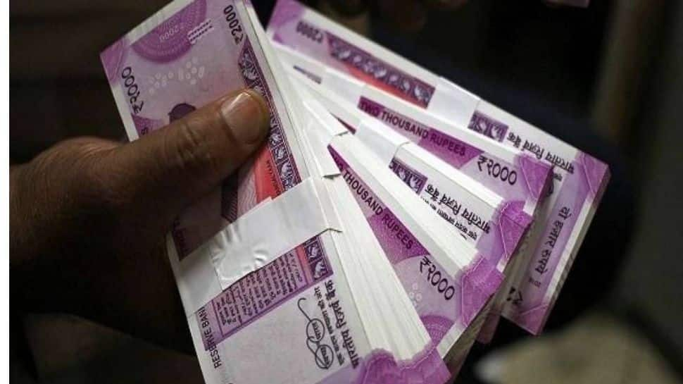 Fake notes from &#039;Reverse Bank of India&#039; worth Rs 25 cr seized from an ambulance in Gujarat&#039;s Surat