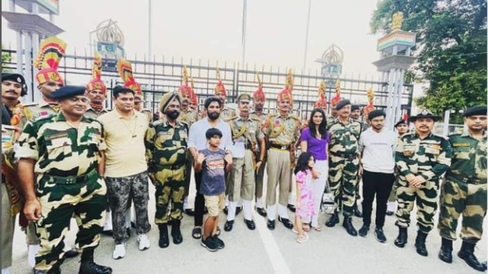 Allu Arjun gets mobbed by fans during his visit to the Attari border-Watch