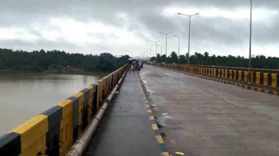 Mumbai-Bengaluru Highway’s old bridge razed in Maharashtra