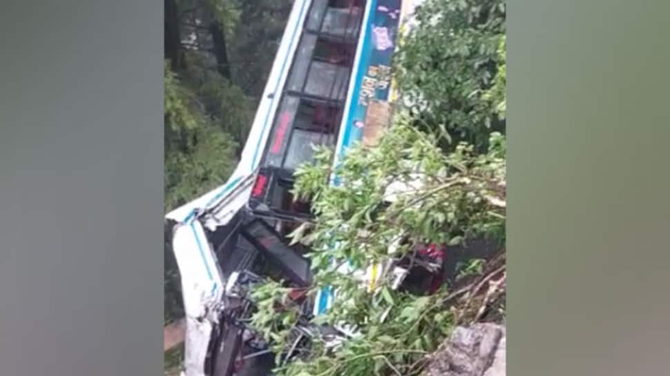 Uttarakhand tragedy: 25 dead in Pauri Garhwal bus accident; Police, SDRF rescue 21