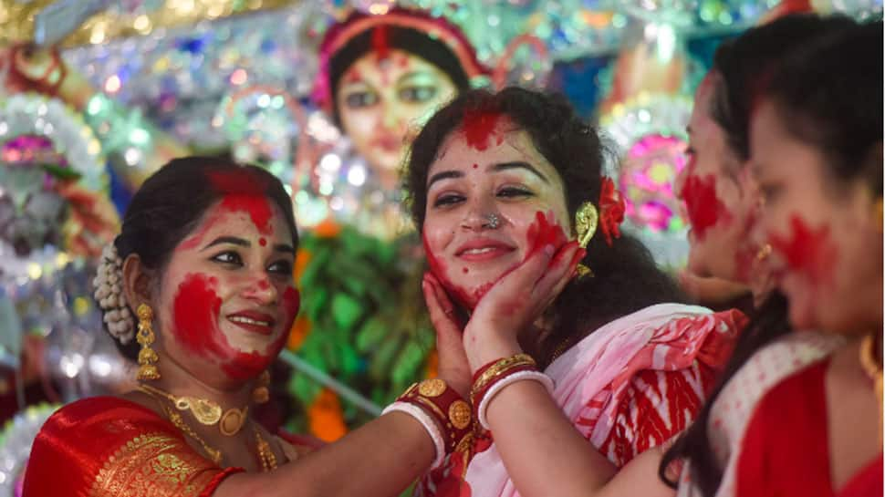 Durga Pujo 2022: Know why Bengali married women play Sindoor Khela on Vijayadashami