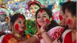 Durga Pujo 2022: Why Bengali married women play Sindoor Khela on Vijayadashami