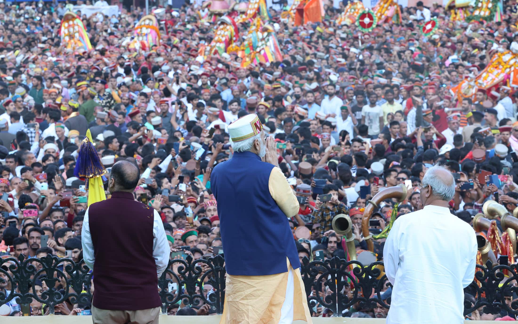 PM Narendra Modi witnessed the iconic 'rath yatra'