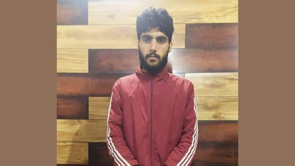 Jammu and Kashmir police nabs LeT hybrid militant; Arms, ammunition recovered