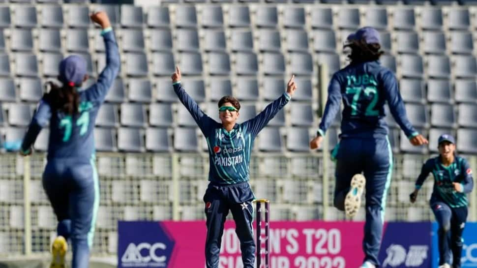 Women Asia Cup 2022: &#039;Pathetic&#039;, Fans not happy as Pakistan stun India by 13 runs to create history