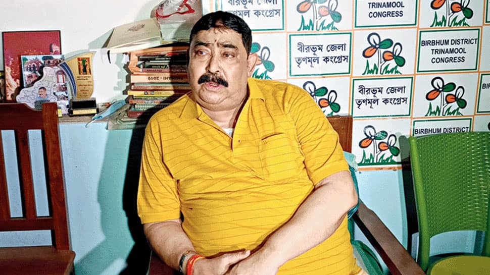 TMC&#039;s &#039;strongman&#039; Anubrata Mondal named &#039;DIRECT BENEFICIARY&#039; in CBI&#039;s cattle smuggling case chargesheet