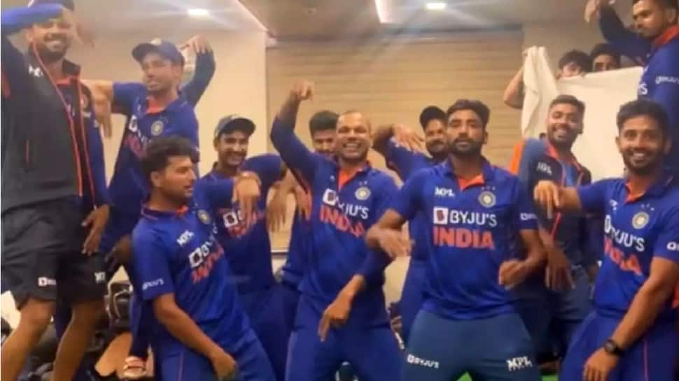 WATCH: Shikhar Dhawan and Team India cricketers DANCE to ‘Bolo Tara Ra Ra’ in dressing room after series win over South Africa