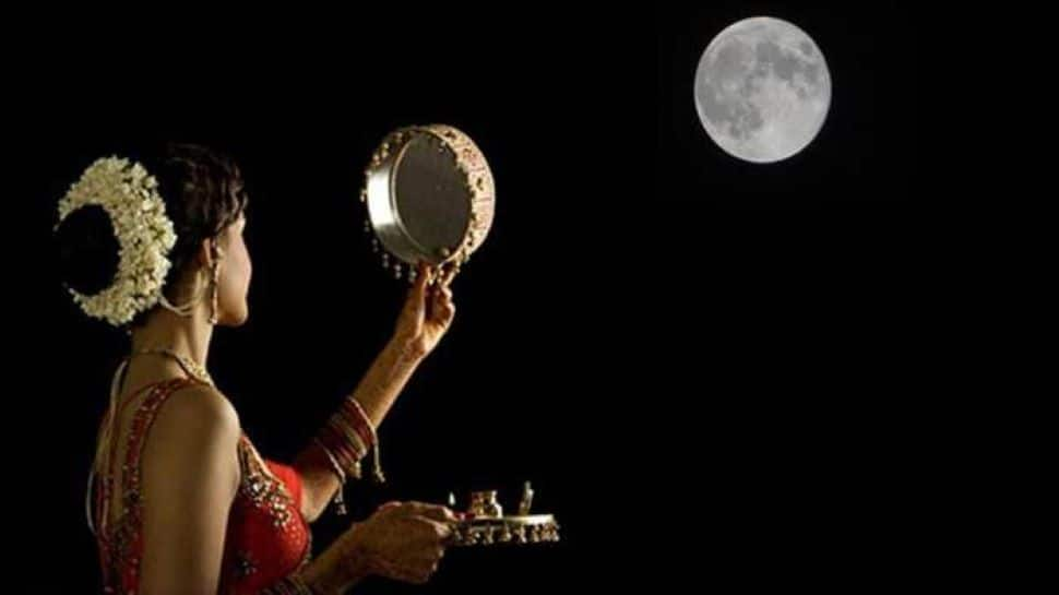 Karwa Chauth 2022 Moon Sighting: How to break fast if the moon is not visible, city-wise moon rise timings