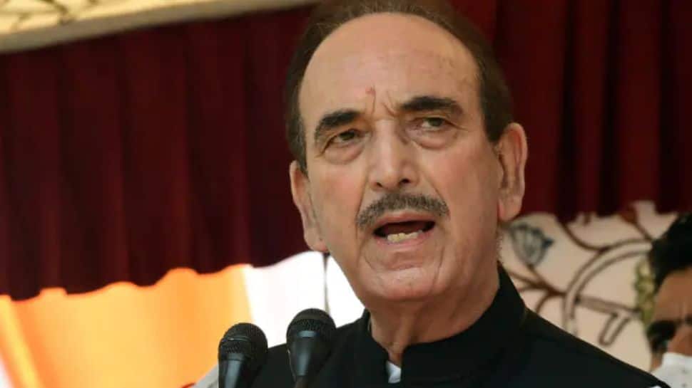 &#039;Outsiders shouldn&#039;t be allowed to vote&#039;: Ghulam Nabi Azad on EC&#039;s order on new voters in Jammu