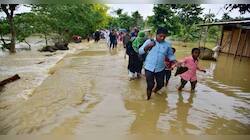 Flood havoc in many districts of Assam | Watch