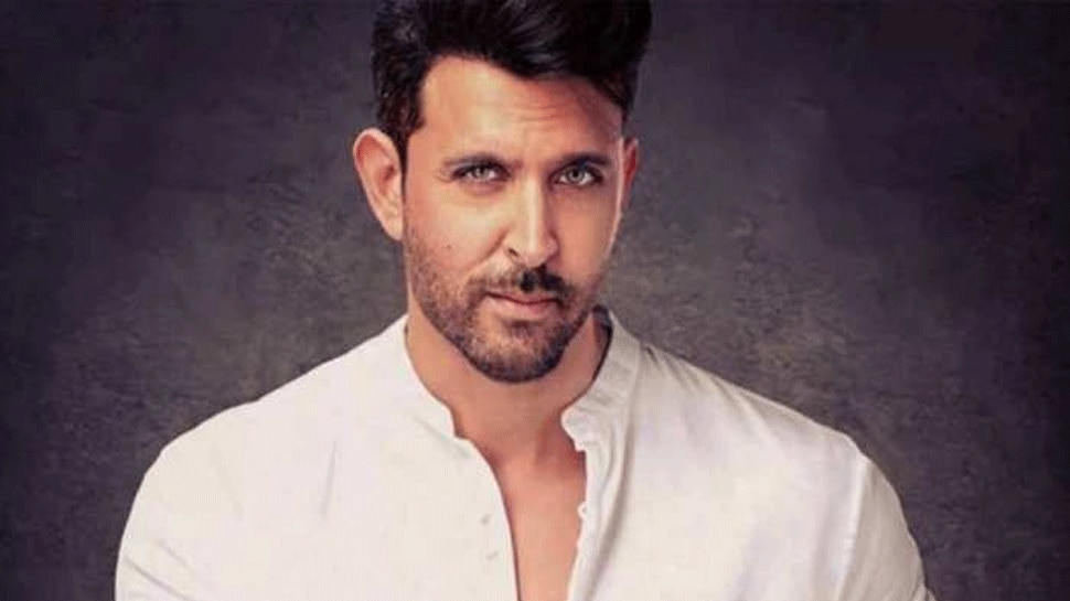 Hrithik Roshan speaks unfiltered on Roposo Live, says &#039;Family is life&#039;