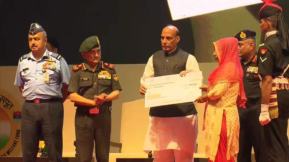 Defence Minister Rajnath Singh launches ‘Maa Bharati Ke Sapoot’ website at National War Memorial Complex