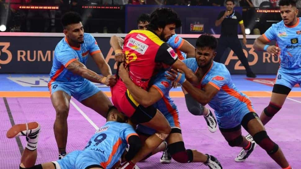 Bengal Warriors vs Patna Pirates Live Streaming: When and Where to Watch Pro Kabaddi League Season 9 Live Coverage on Live TV Online