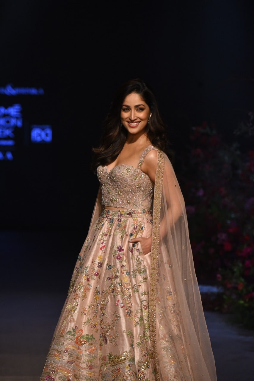 Looked stunning in a pale blush pink lehenga 