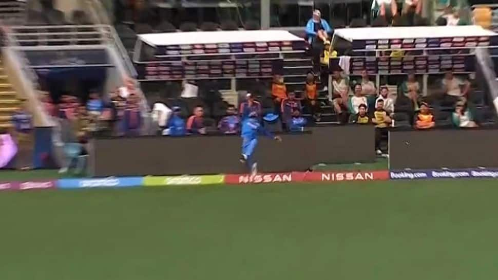 WATCH: Virat Kohli STUNS fans with one-handed catch off Mohammed Shami in T20 World Cup 2022 warm up vs Australia