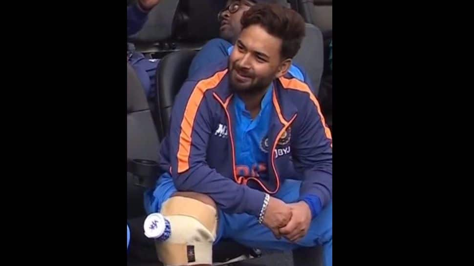 Rishabh Pant Injured? Cricket fans react as India wicketkeeper&#039;s photo goes viral - Check