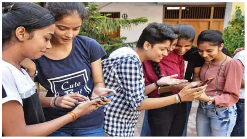 MHT CET 2022: CAP Round 1 Provisional Seat Allotment result to be RELEASED TODAY at 5 PM on cetcell.mahacet.org- Steps to check result here