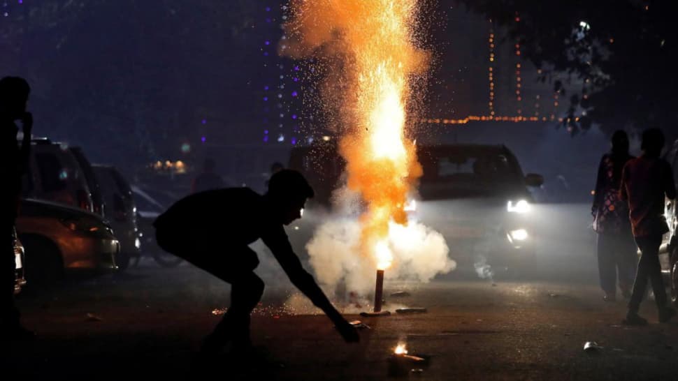 Bursting firecrackers in Delhi on Diwali can land you in jail, announces Kejriwal govt