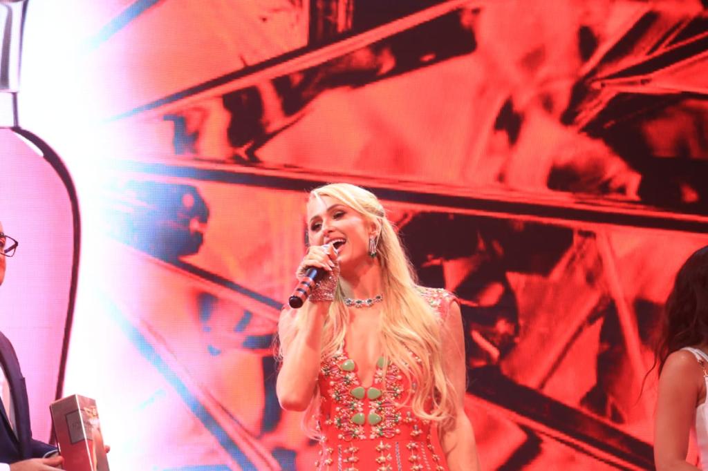 Paris Hilton goes desi glam, launches her new fragrance Ruby Rush Paris Hilton goes desi glam, launches her new fragrance Ruby Rush