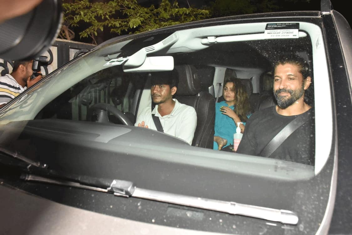 Amrita Arora seen with Farhan Akhtar