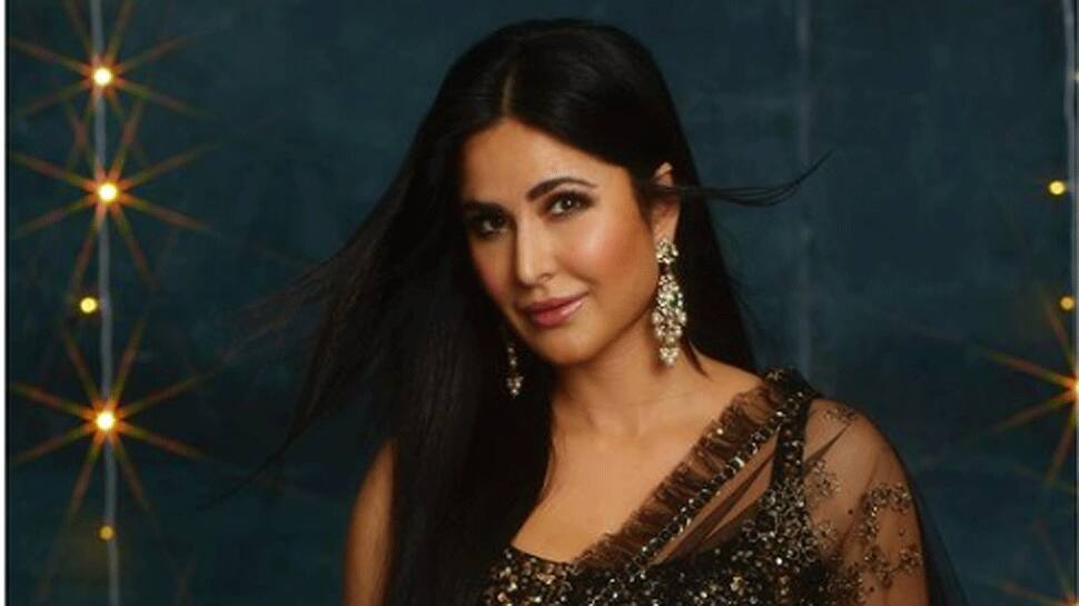 Katrina Kaif looks like a million bucks in shimmery saree on Choti Diwali, leaves husband Vicky Kaushal spellbound