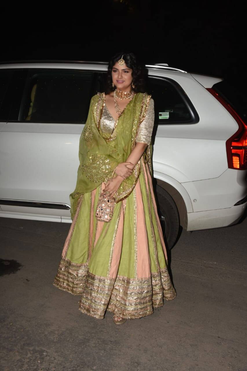 Anshula Kapoor looked beautiful in desi look