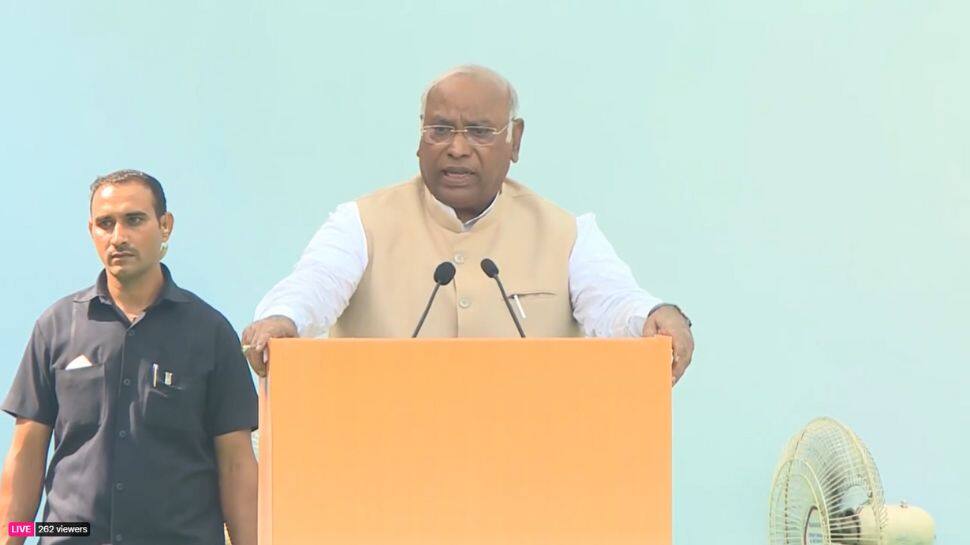 In New India, govt is sleeping but ED, CBI working 24 hours, says Kharge 