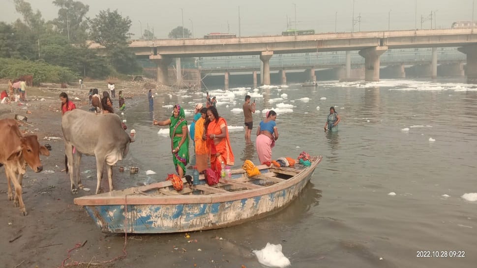 Chhath Puja 2022: Delhi Jal Board sprays chemicals in Yamuna to treat toxic foam