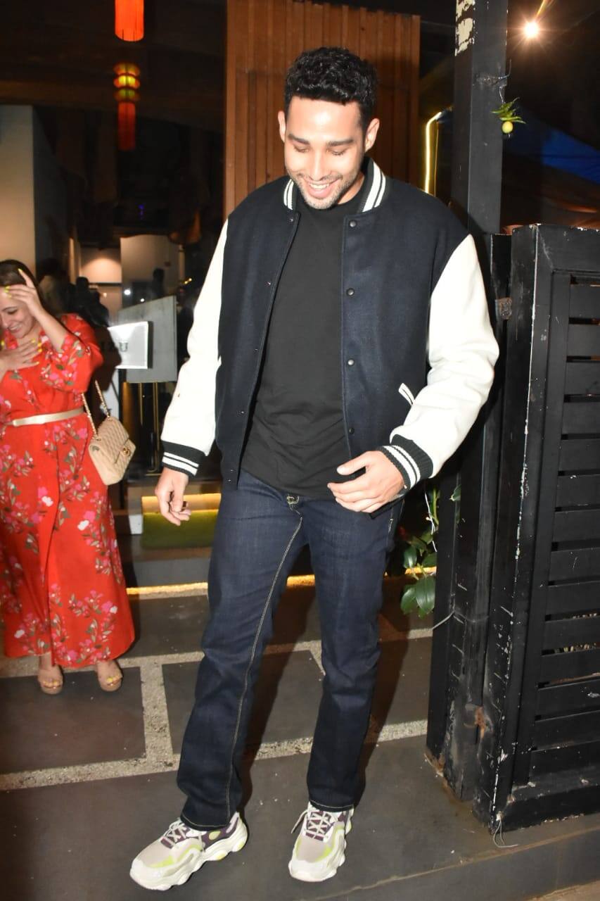 Siddhant Chaturvedi at Ananya Panday's birthday dinner