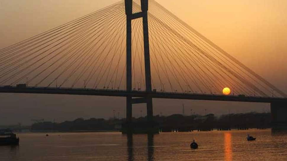 Morbi bridge collapse 8 famous suspension, cablestayed and steel