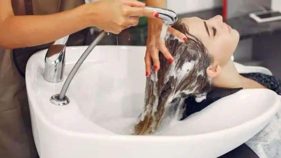 Can head washing in parlour lead to DEATH? Hyderabad woman shows symptoms - Know all about beauty parlour stroke syndrome