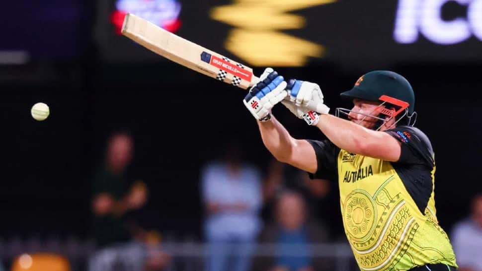Australian captain Aaron Finch is the sixth biggest six-hitter, hammering a 102m six against New Zealand in their opening game of the T20 World Cup 2022. (Source: Twitter)