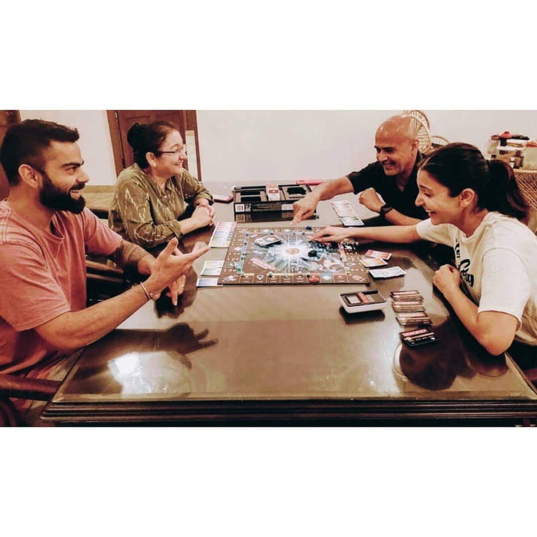 Virat Kohli's unseen pic with Anushka's parents