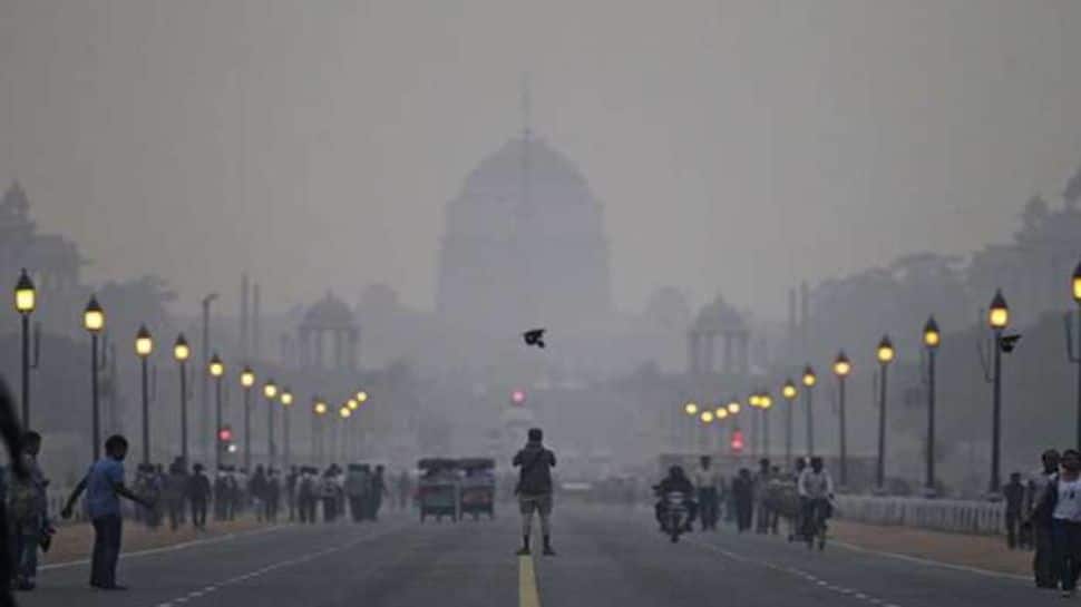 Delhi pollution: No relief from smog; AQI remains &#039;very poor&#039; at 339 - Read report