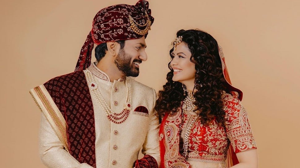 Palak Muchhal ties the knot with music director Mithoon, check out their wedding pictures