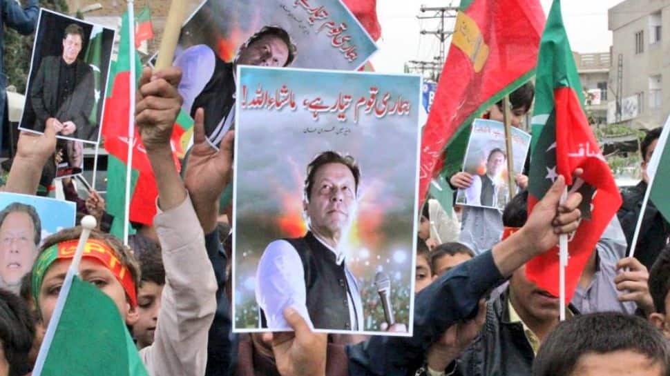 Imran Khan assassination bid: PTI members say they won&#039;t stop protests unless FIR registered