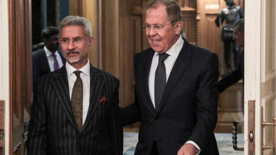 Jaishankar meets Russian counterpart, says world seeing &#039;consequences&#039; of Ukraine conflict 