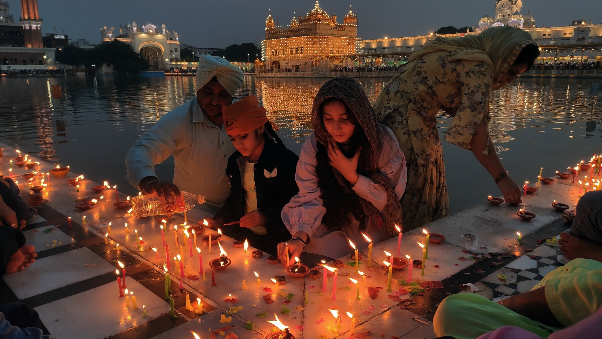 Devotees at Golden Temple in Amritsar on Gurunanak Jayanti