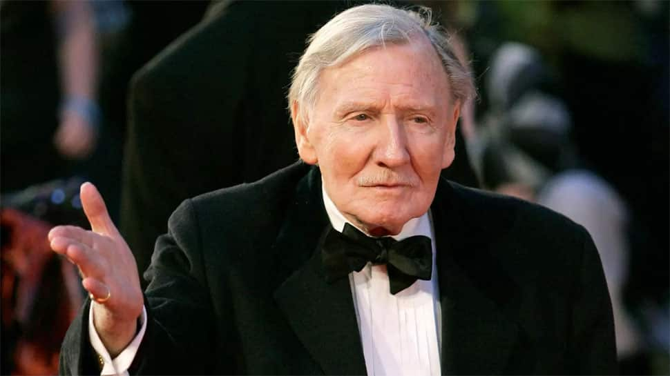 Harry Potter and Carry On star Leslie Phillips dies at 98 after a prolonged illness