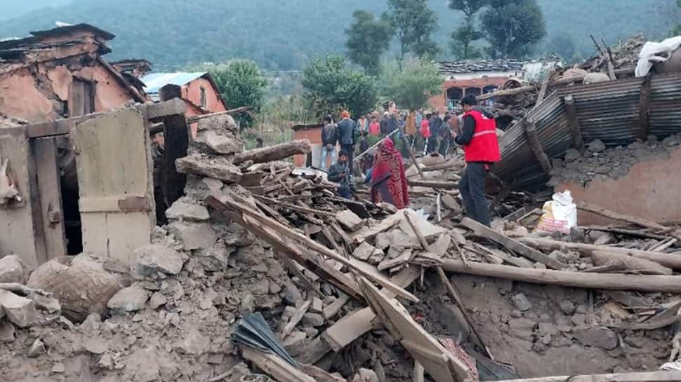 Delhi NCR Earthquake LIVE UPDATES Massive Earthquake Leaves A Trail Of   1114530 Nepal Earthquake 2 