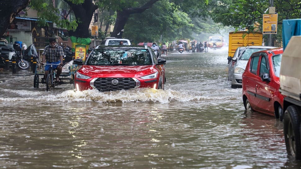 Rains trigger water logging in Chennai, IMD predicts heavy downpours