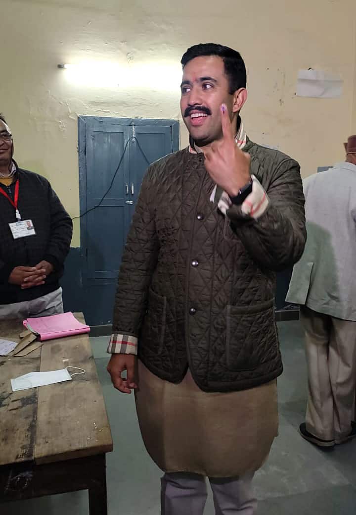Himachal Assembly Elections 2022: Vikramaditya Singh cast his vote in Shimla