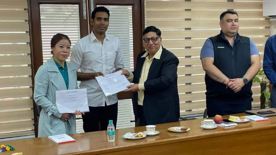 Boxer MC Mary Kom elected as Chairperson of Athletes Commission of Indian Olympic Association, Achanta Sharath Kamal elected vice-chairperson