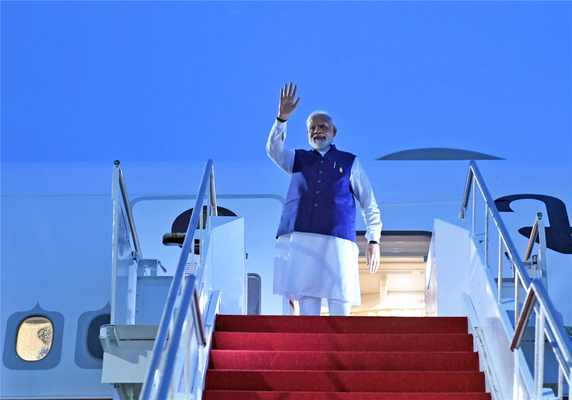 modi leaves for delhi