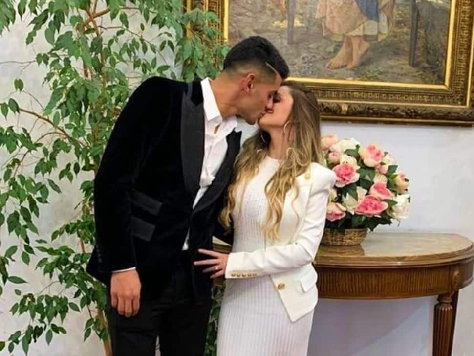 Karen Caveller is the gorgeous wife of Argentina footballer Cristian Romero. Karen is Human Resource Manager by profession. (Source: Twitter)