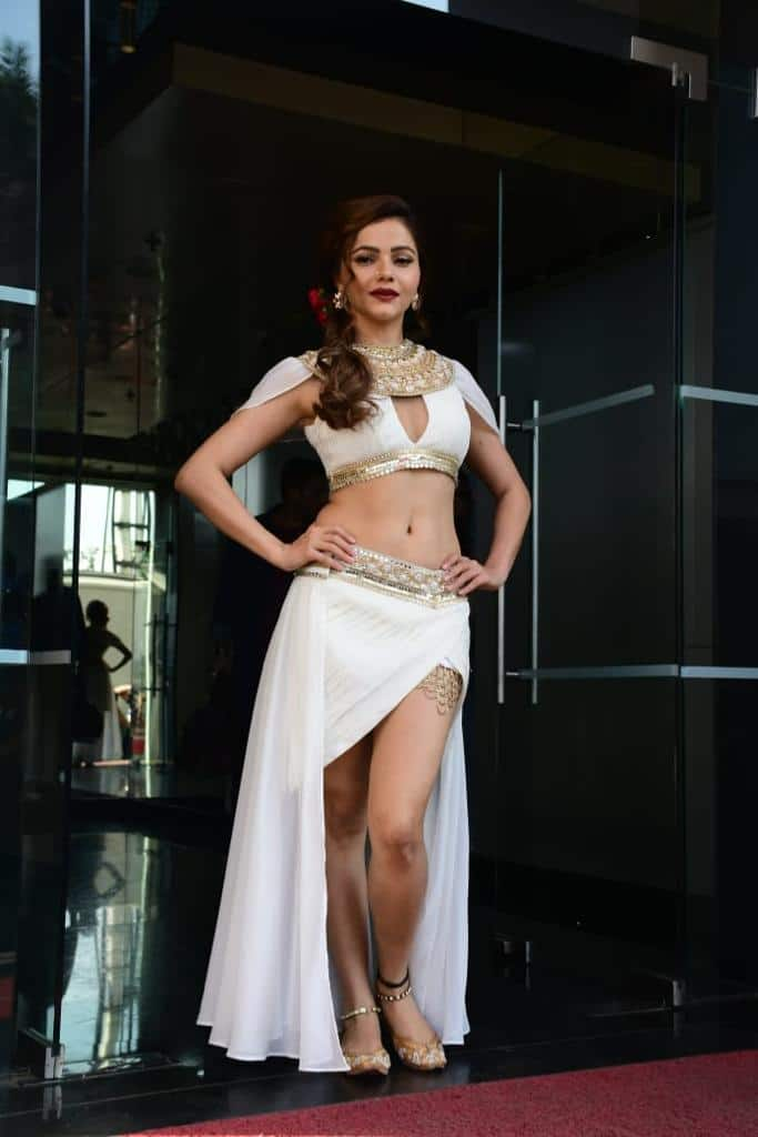 Rubina sizzled in all white outfit