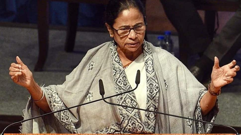 SSC Scam: &#039;New Recruitment is not possible, UNLESS...&#039;: Mamata Banerjee plays &#039;Pass the Ball&#039; with opposition in a unique STYLE