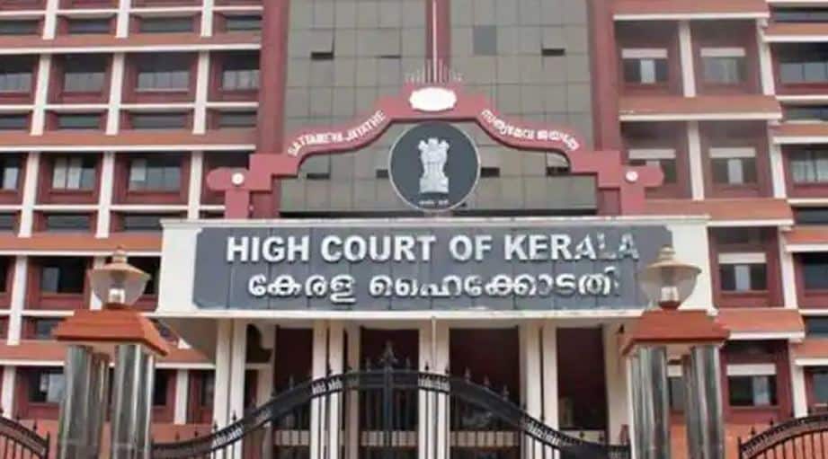 921px x 511px - Kerala: Married woman had SEX with a man, then filed RAPE complaint. Is it  REALLY RAPE? Court answers | India News | Zee News